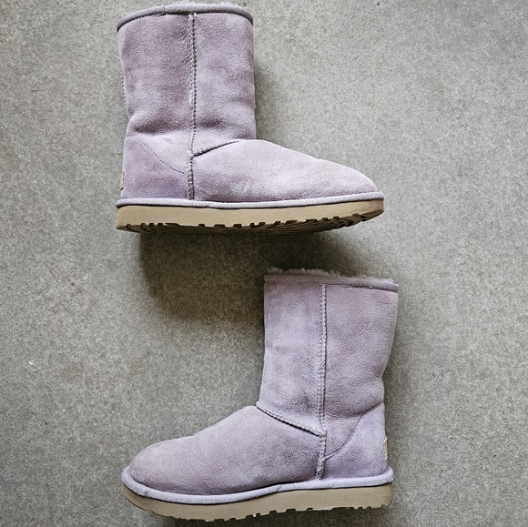 🌟 AUTHENTIC ✨️ UGG Classic Short Boot (Lilac Purple) 👢 Size 7 ❤️ - Picture 2 of 14